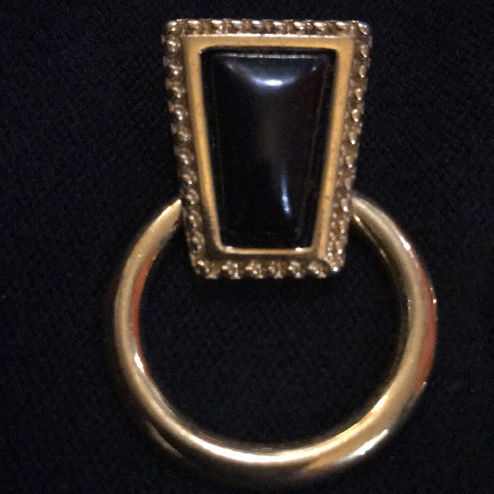 Doorknocker earrings - Picture 2 of 3